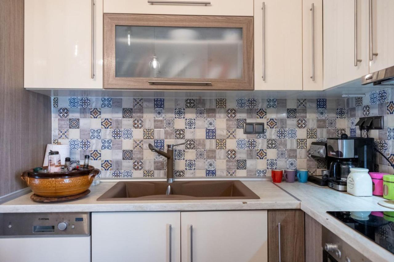 Art House Apartment Драма Екстериор снимка
